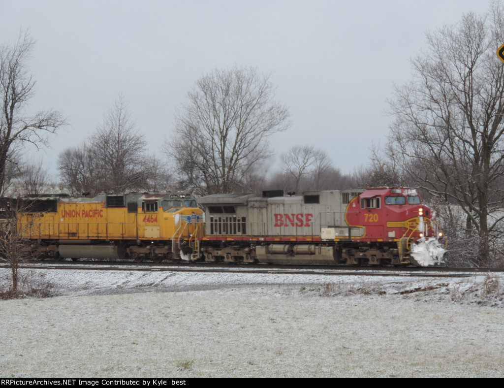 NS 310 at the top of the grade